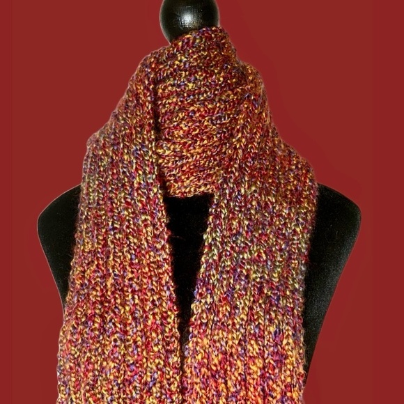 NEW Boutique Hand-Knitted Scarf with Tasseled Fringe, Multicolored - Picture 8 of 11